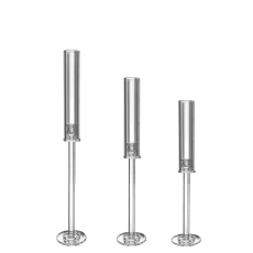 Vysoký sklenený set svietnikov s tienidlami