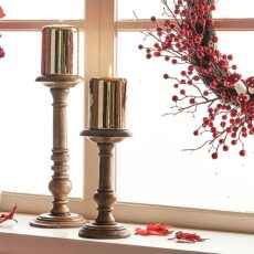 Set drevených svietnikov