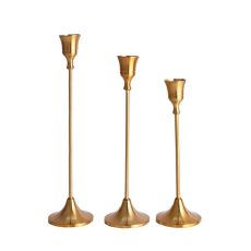 Set zlatých antique svietnikov